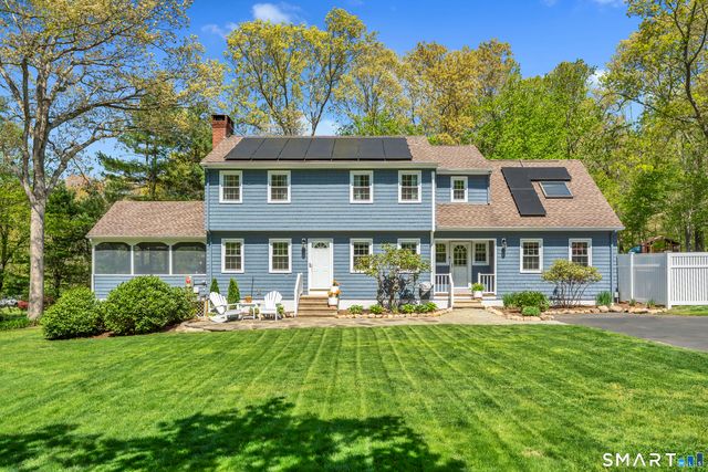 7 Winchester Road, East Lyme, CT 06333