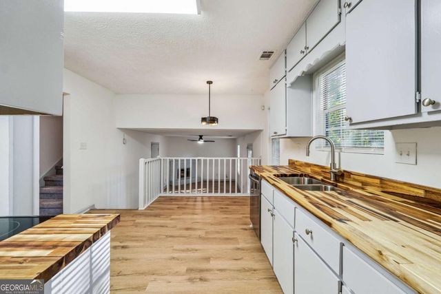 728 Stonebridge Crescent, Lithonia, GA 30058