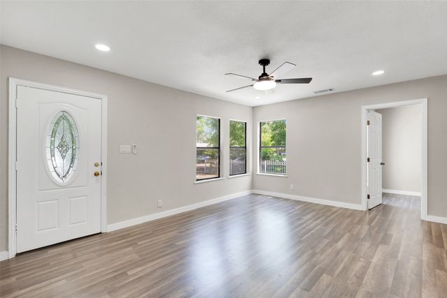 305 Hensley Drive, Grand Prairie, TX 75050