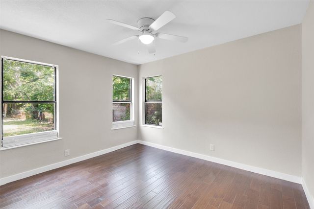 305 Hensley Drive, Grand Prairie, TX 75050