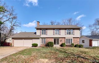 15215 Golden Rain Drive, Chesterfield, MO 63017