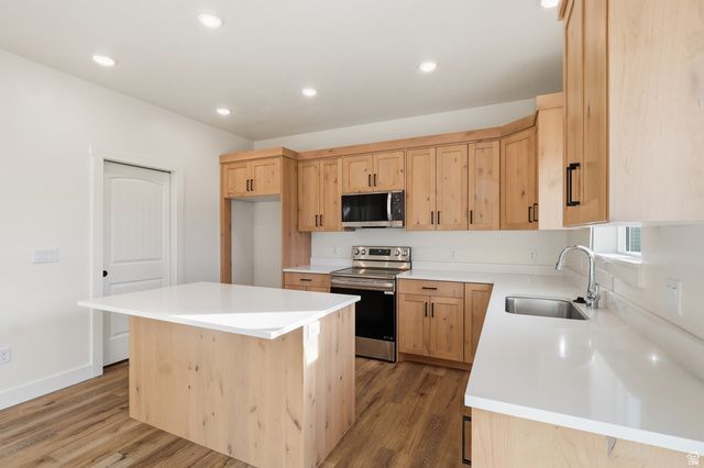 697 W 20 N, Hyrum, UT 84319