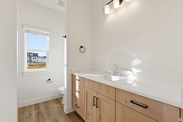 697 W 20 N, Hyrum, UT 84319