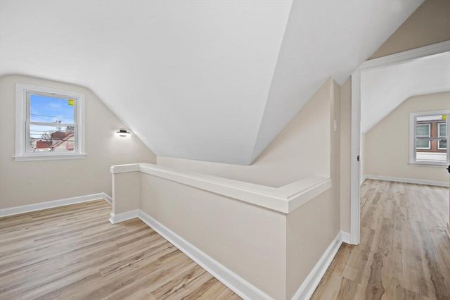 3525 S 19th STREET, Milwaukee, WI 53221