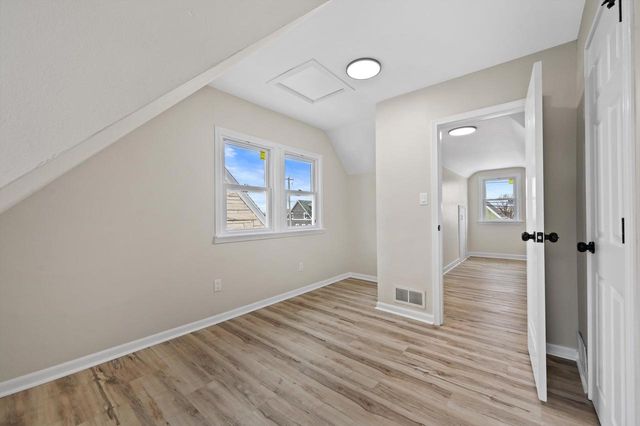 3525 S 19th STREET, Milwaukee, WI 53221