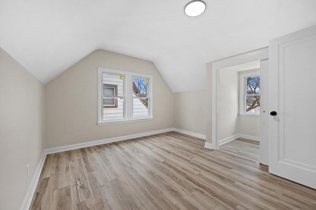 3525 S 19th STREET, Milwaukee, WI 53221