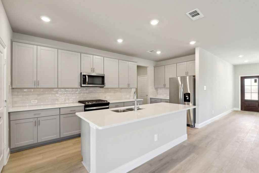 6601 Stone Elm Lane, Fort Worth, TX 76036