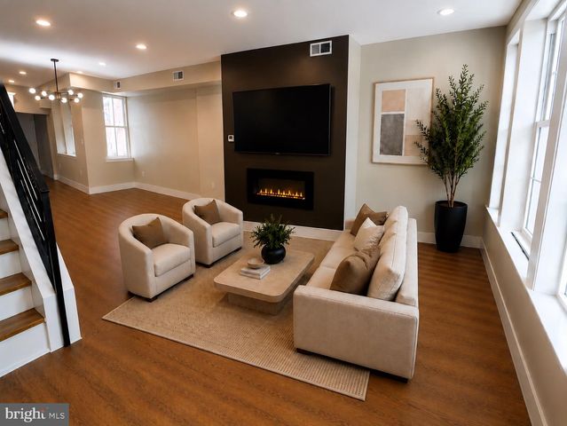5116 HAWTHORNE ST, Philadelphia, PA 19124