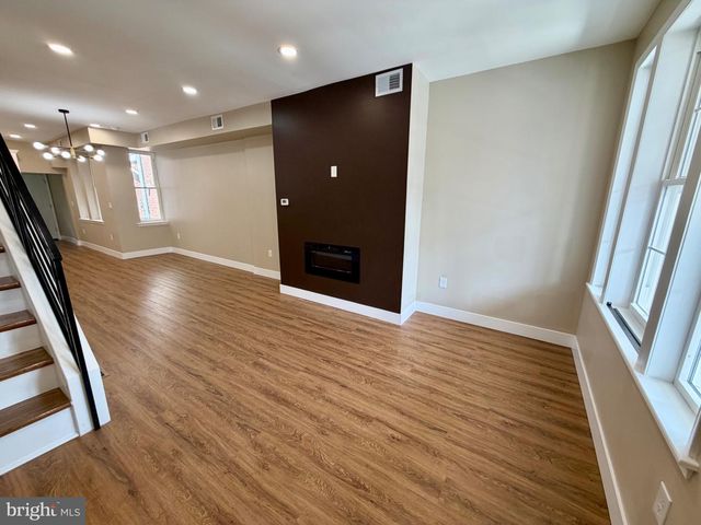 5116 HAWTHORNE ST, Philadelphia, PA 19124