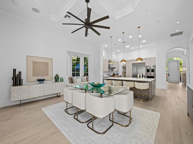 1025 Vista Del Mar Drive N, Delray Beach, FL 33483