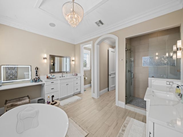 1025 Vista Del Mar Drive N, Delray Beach, FL 33483