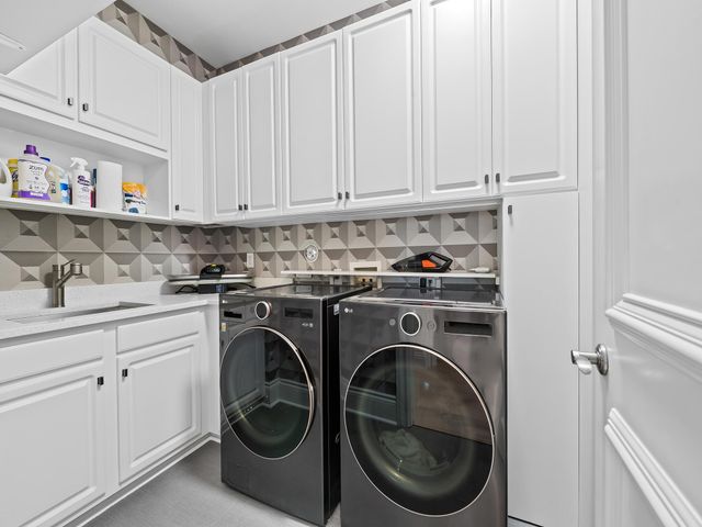 1025 Vista Del Mar Drive N, Delray Beach, FL 33483