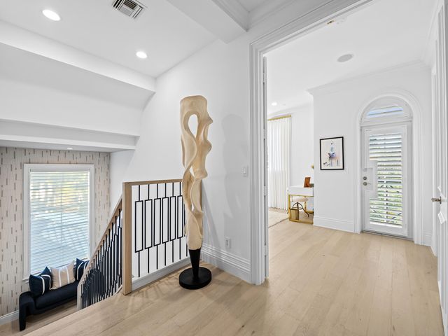 1025 Vista Del Mar Drive N, Delray Beach, FL 33483