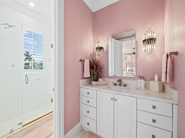 1025 Vista Del Mar Drive N, Delray Beach, FL 33483