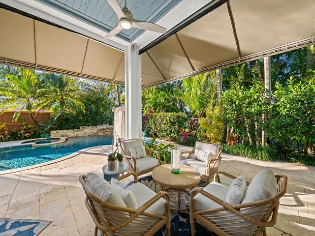 1025 Vista Del Mar Drive N, Delray Beach, FL 33483