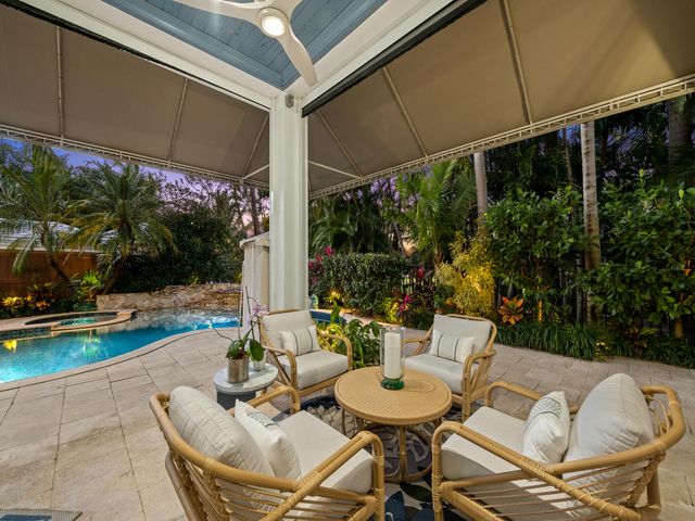 1025 Vista Del Mar Drive N, Delray Beach, FL 33483