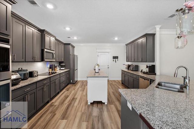 68 Baker Field Lane SE, Ludowici, GA 31316