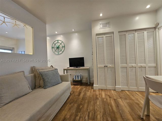 751 Collins Ave 3, Miami Beach, FL 33139
