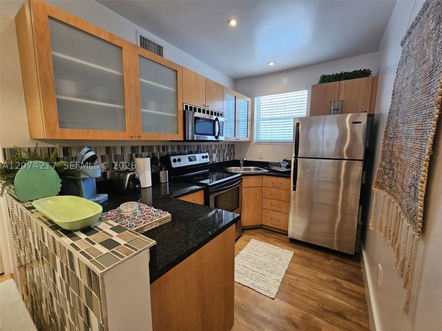751 Collins Ave 3, Miami Beach, FL 33139