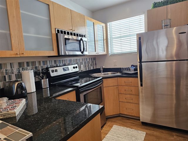 751 Collins Ave 3, Miami Beach, FL 33139