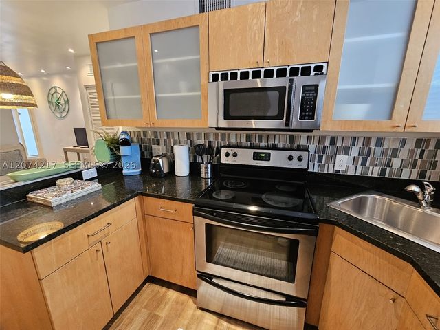 751 Collins Ave 3, Miami Beach, FL 33139