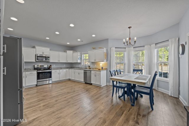 587 Appalachian Trail S, Jacksonville, NC 28546