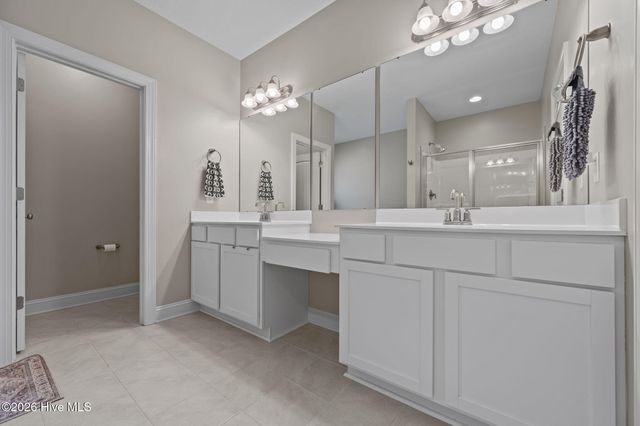 587 Appalachian Trail S, Jacksonville, NC 28546