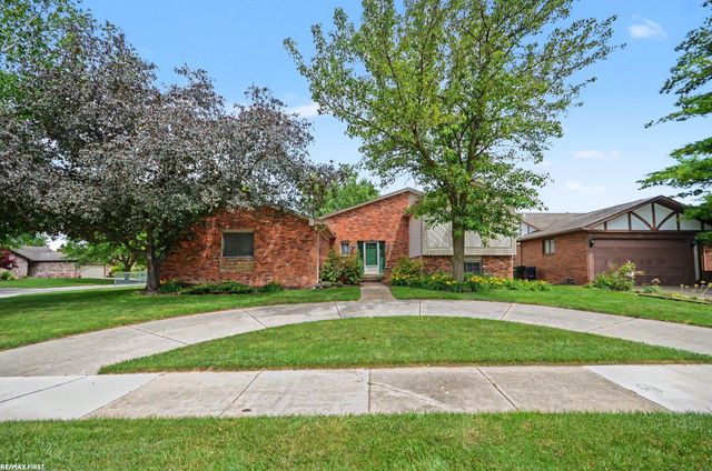 38258 Luxbury Court, Sterling Heights, MI 48312