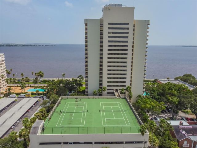 2413 BAYSHORE BOULEVARD 2001, Tampa, FL 33629