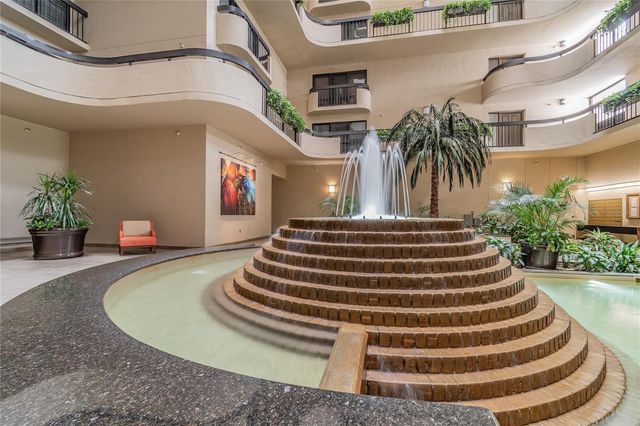 2413 BAYSHORE BOULEVARD 2001, Tampa, FL 33629