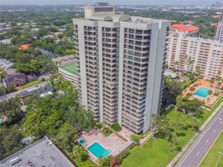 2413 BAYSHORE BOULEVARD 2001, Tampa, FL 33629