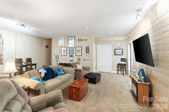 290 Skyland Drive, Troy, NC 27371
