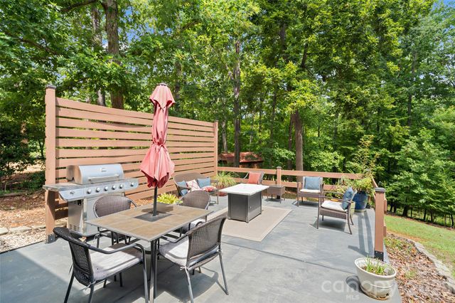 290 Skyland Drive, Troy, NC 27371