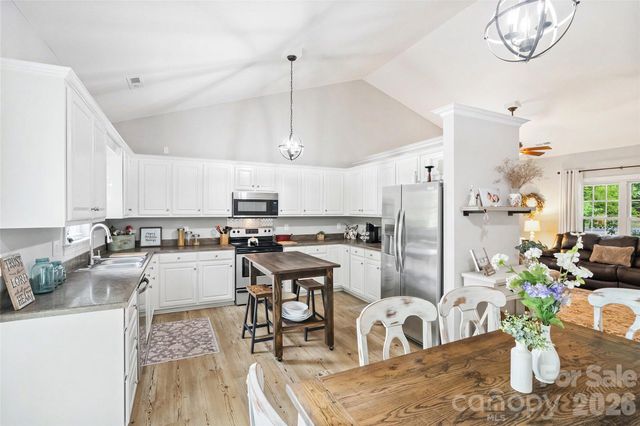 290 Skyland Drive, Troy, NC 27371