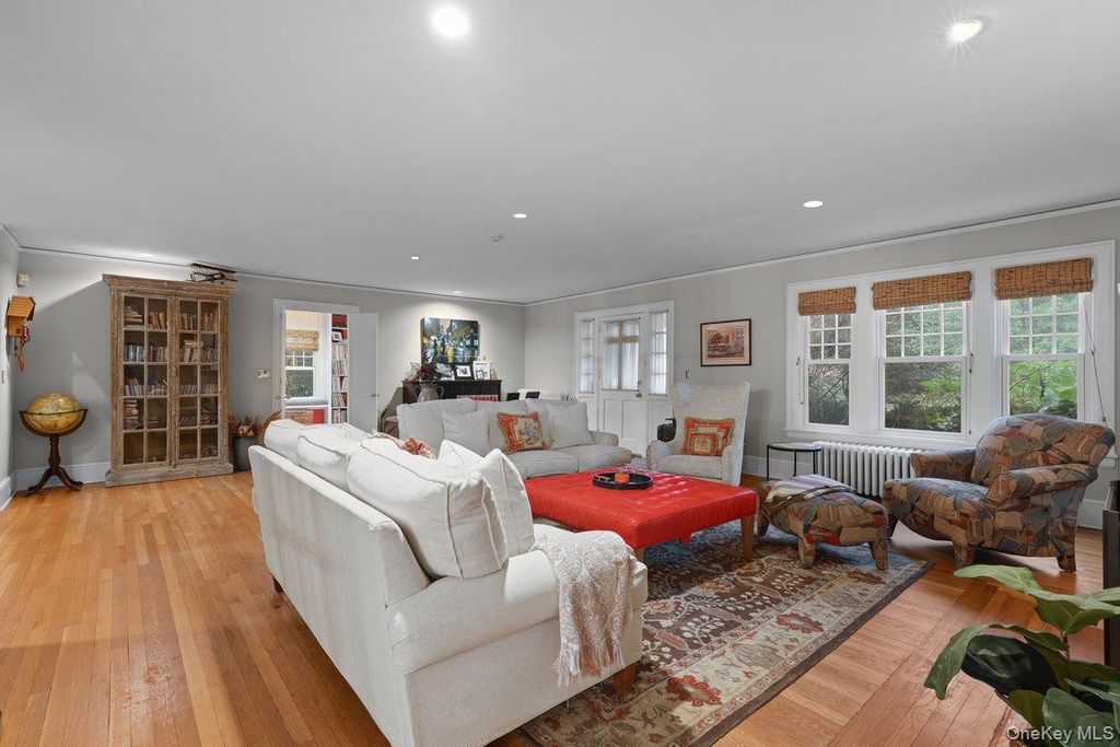 38 Sands Street, Mount Kisco, NY 10549 — photo 4