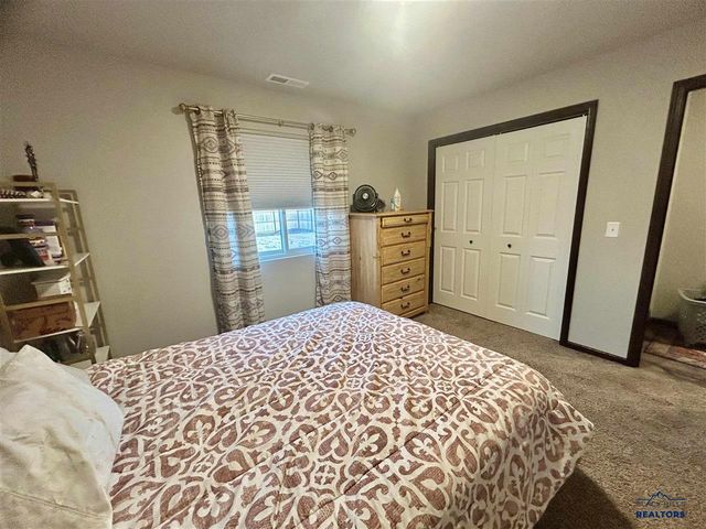 4114 Haralson Ln, Rapid City, SD 57703