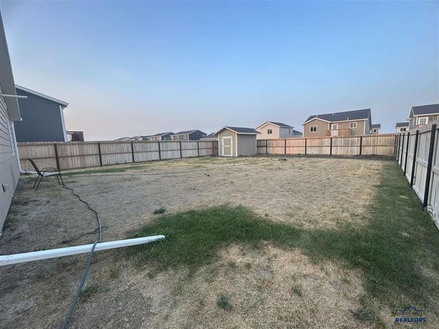 4114 Haralson Ln, Rapid City, SD 57703
