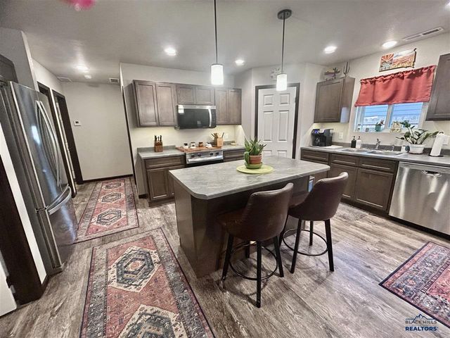 4114 Haralson Ln, Rapid City, SD 57703