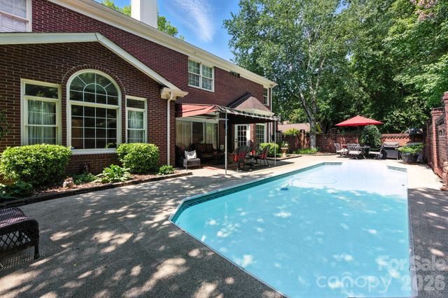 7014 Walton Heath Lane, Charlotte, NC 28277