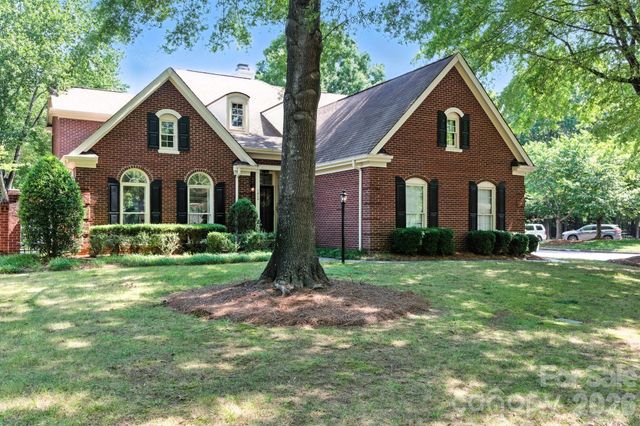 7014 Walton Heath Lane, Charlotte, NC 28277
