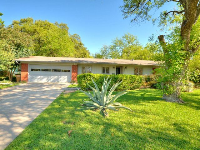 2600 Twin Oaks DR, Austin, TX 78757