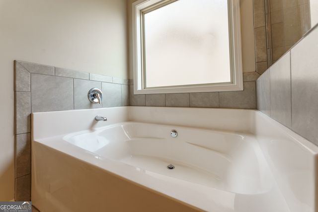 5987 Park Bay Court, Flowery Branch, GA 30542