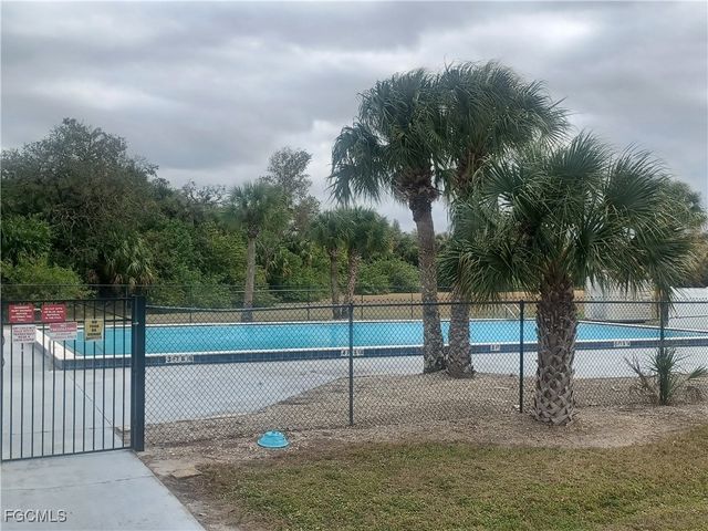 4033 W Palomar CIR, Labelle, FL 33935