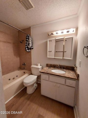 55 Vining Ct Apt 204, Ormond Beach, FL 32176