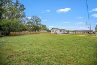 100 Stovall Dr, Huntland, TN 37345