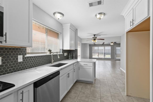 11431 Bethnal Green Drive, Houston, TX 77066