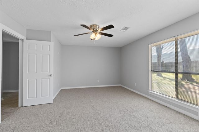 11431 Bethnal Green Drive, Houston, TX 77066