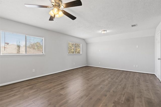 11431 Bethnal Green Drive, Houston, TX 77066