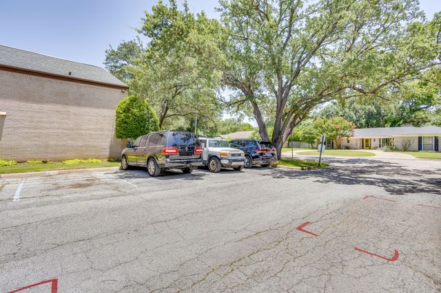 4102 Ridglea Country Club Drive 1503, Fort Worth, TX 76126