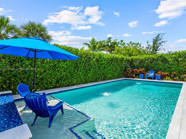 4460 Waterside Dr, Oakland Park, FL 33309